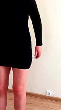 Ballbust menottée