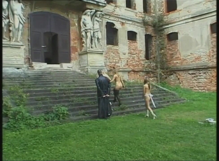 Absolute BDSM films - The original: Sexy tetona rubia dominando tetas bombea coño pellizco en esclavitud