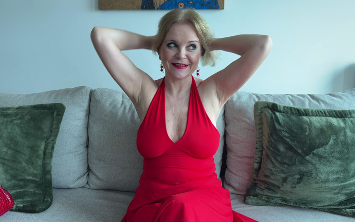 Misses_Jenny: ジェニーおばさんのポルノキャスティング - 彼女は全力を尽くしました!