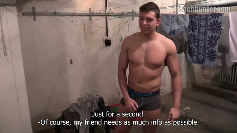 Czech Hunter: Tsjechische jager - Tsjechische jager lokt een schattige fitnessduiver van Li'Berec...