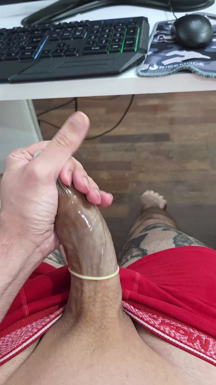 Lkdick8: Sperma in condoom