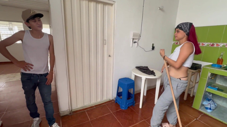 RASHEELHILLS: Meia-irmã Você pode me ajudar a limpar meu quarto! e...
