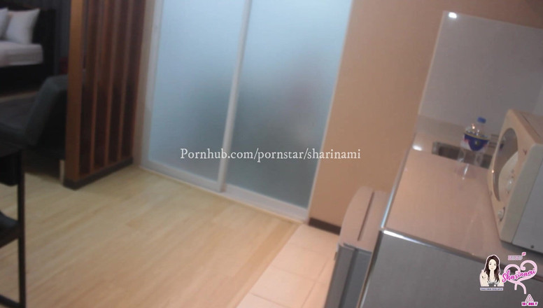 AsianSharinami: Aku mergokin sahabatku lagi asik masturbasi