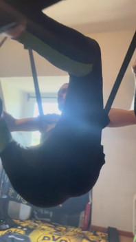 Boyboundless bondage BDSM houpačka