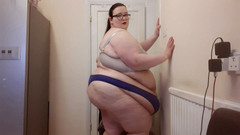SSBBWLadyBrads: SSBBW BBW Tangas und Lederleggings anprobieren