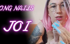 Lady angela stroke benim için uzun tırnaklar gözlüklü pembe rujlu orta yaşlı seksi kadın