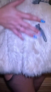 Blowjob luar ruangan & dalam ruangan dengan stoking ketat & mantel bulu putih - selesai berantakan sampai muncrat 297