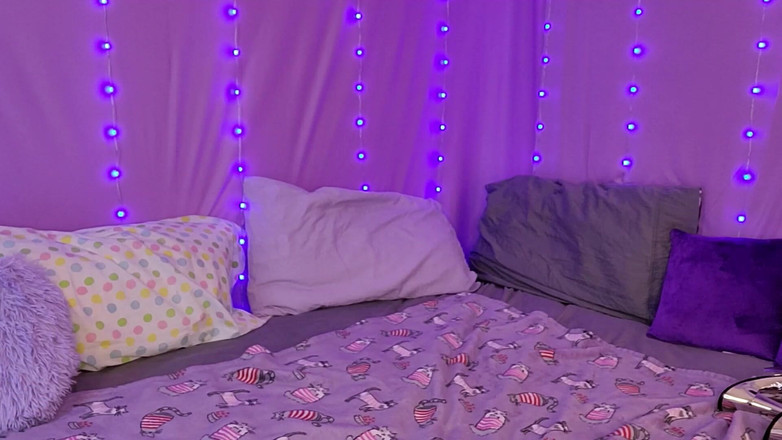 Brenna Lilac: 義理の妹は自分がどれほど価値があるか証明したい