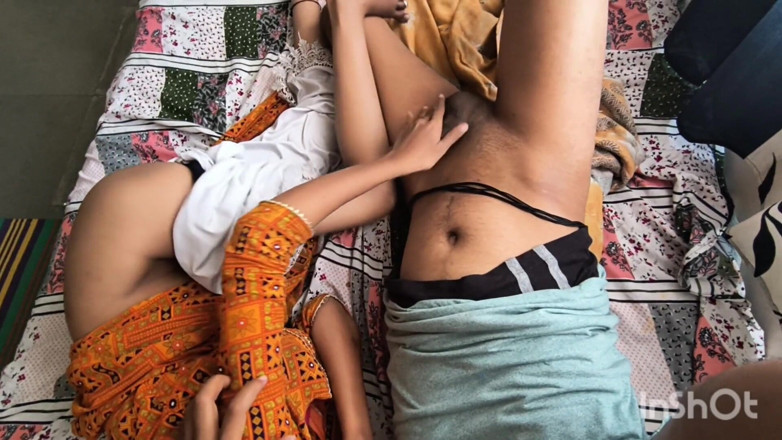 Desishycouple: Köylü üvey erkek kardeş kasaba üvey kız kardeşini sikiyor