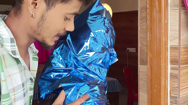 Pankaj Gupta: Tři Nandi měly hardcore sex s dětskou panenou