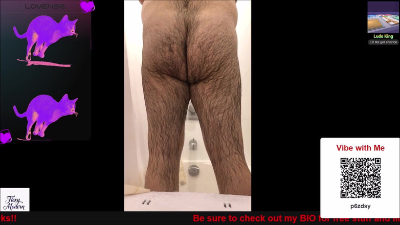 Thick Dick Industries: 45 min sous la douche