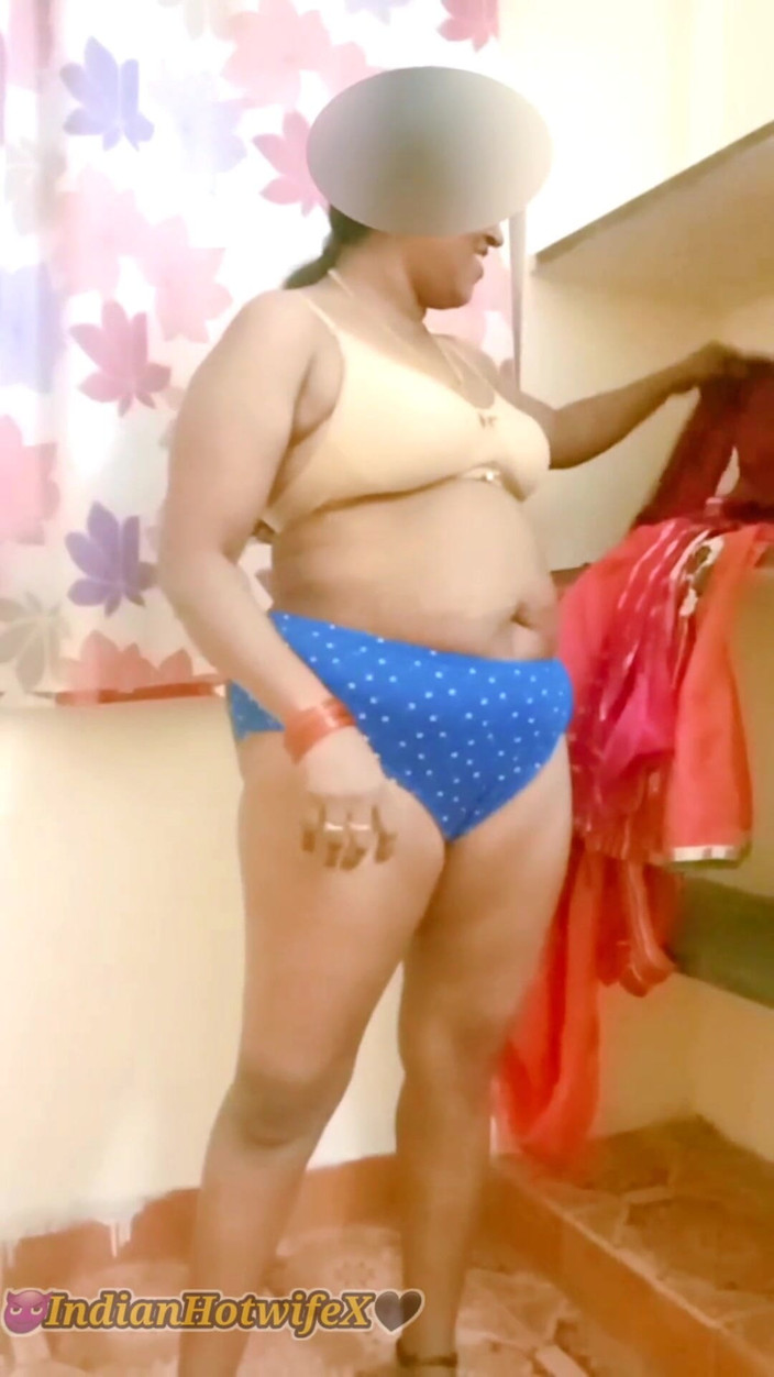 RenuRaj: Tamil com tesão bbw esposa Latha nude saree provocação &amp;romance com...