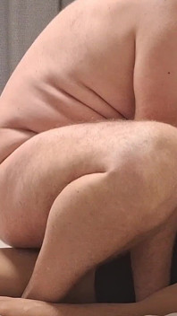 Él siempre me mira - Vlado sexy joven y sexy papi obtener semen anal desnudo