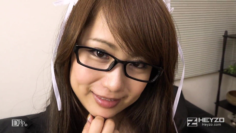 Heyzo: Fais une fille amateur ! Femme de ménage à lunettes. Yu Nakano