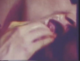 Vintage Usa: Sexy vintage slut takes the cock!