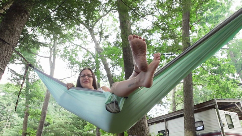 Raven Willow: Hammock Dreams &amp; Dirty Bare Feet