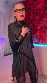 I Destroy U Ass, Bich