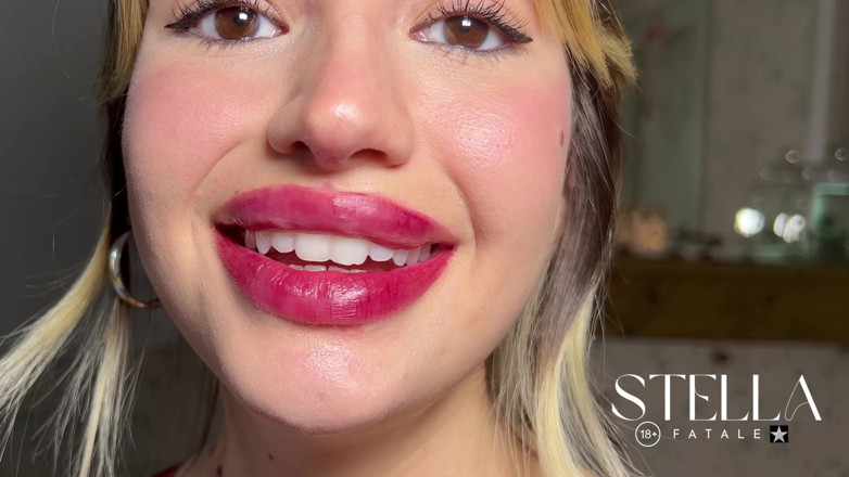 Stellafatale: Raspberry - ลิปสติกสีแดงตัวสั่น - สโลว์โมชั่น
