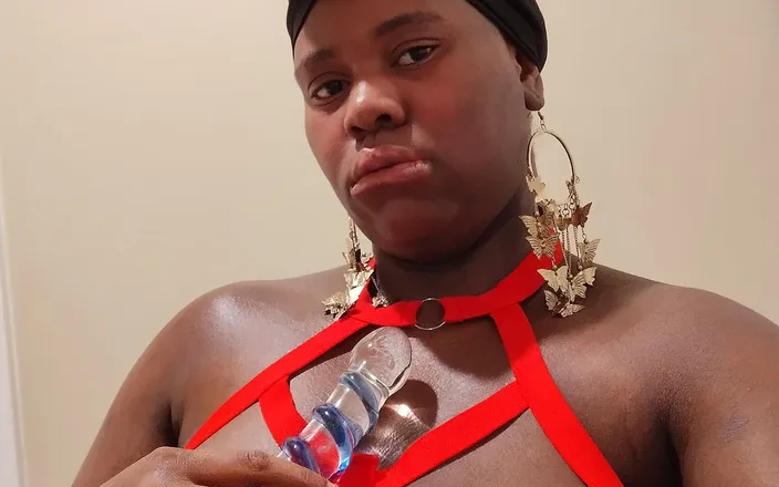 Foxylicious: Solo Ebony wearing lingerie and masturbating my tight pussy with...