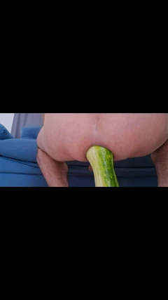 Alimentando minha bunda