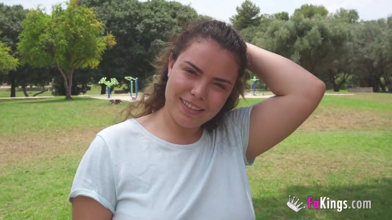 FAKings: 19 years old sex-addicted babe uses her ENORMOUS BOOBS to...