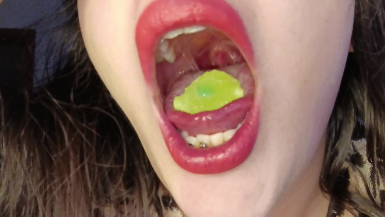 Golden domme: Consumeer Gummies van Chews