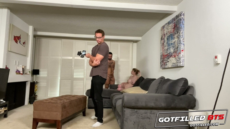 Got Filled: Titolo: Natale dietro le quinte: Bunny unwrapped - Holiday creampie special