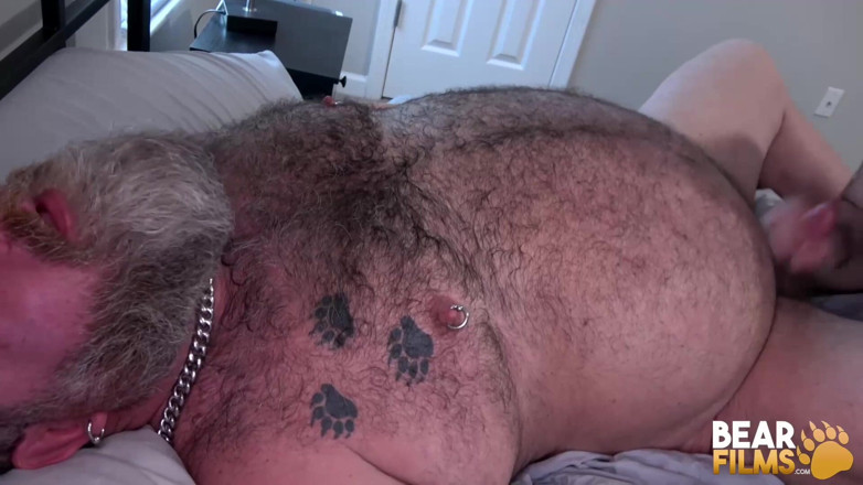 Bear Films: Bearfilms - el dotado y Adam Sutherland se complace la polla