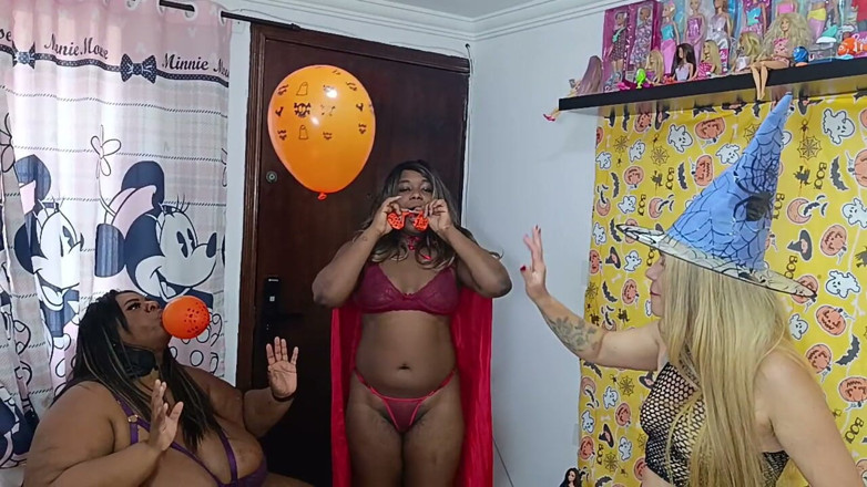 DudaQueiroz: The Naughty Little Witches Love Balloons