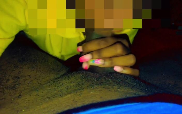 RudebwoyG: Sora mea vitregă a omis cursurile doar ca să-mi sugă...