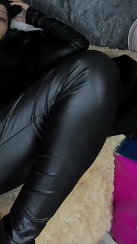 Dildo Fuck Between Lesbians