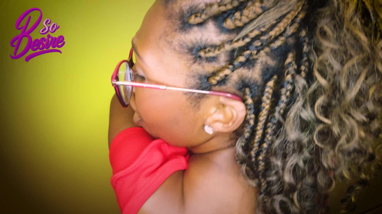 Psodesire: Angel Big Boobs的首次录音，这位非常喜欢性的拉丁裔美女