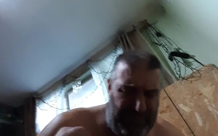 Combat and fetish: Silver pappa boxare vs. jobber!