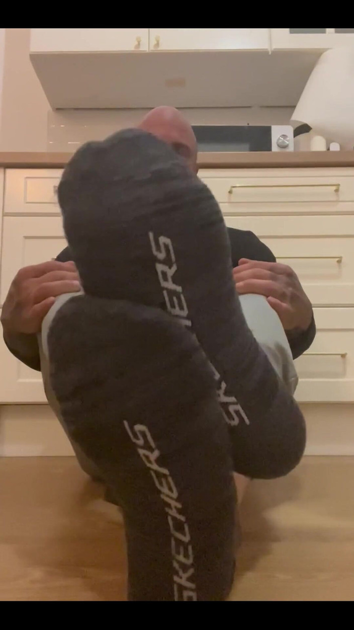 Jasons feet: 我让你闻我的臭人字拖