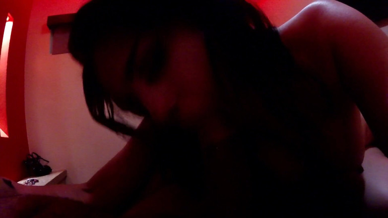 Whore House Stories: Birinin annesi