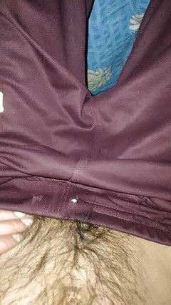Hottypussy18: Tvrdé čůrání v chladné zimní sezóně