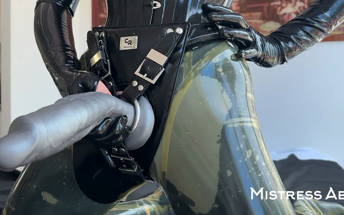 MistressAe: Mistressae joi garganta profunda, cuspe e jogo de suor - lição 3