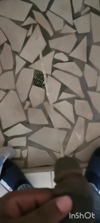 První čůrací video