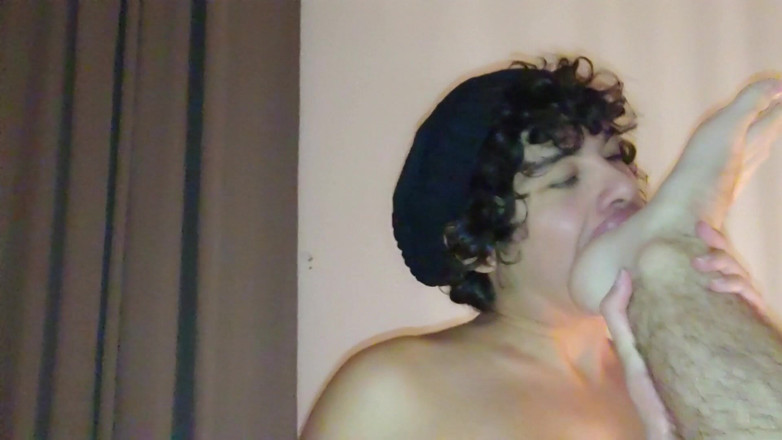 LeoTeenLatinos: Relieving a Horny Student in Bosnia!
