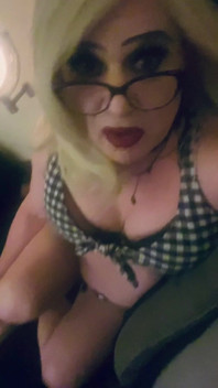Krissy Sweets Fucks Asshole