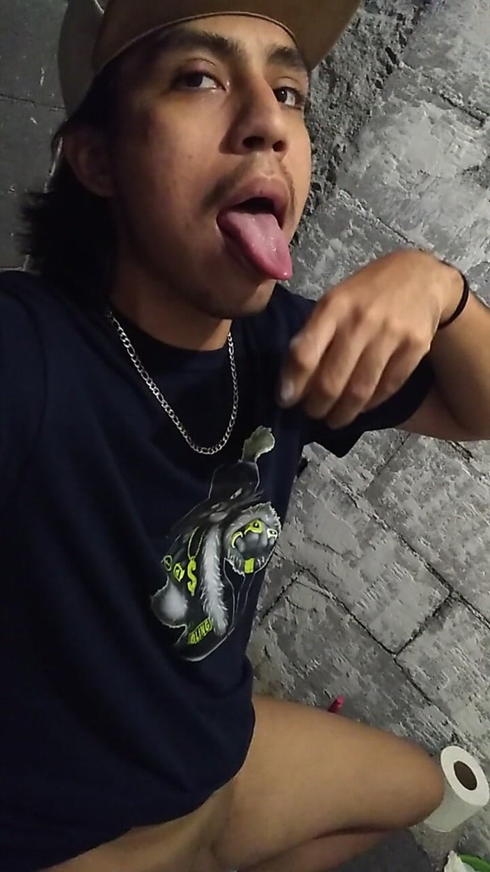 AlexAlejandro13: 牛奶是如何从我的尖端流出的