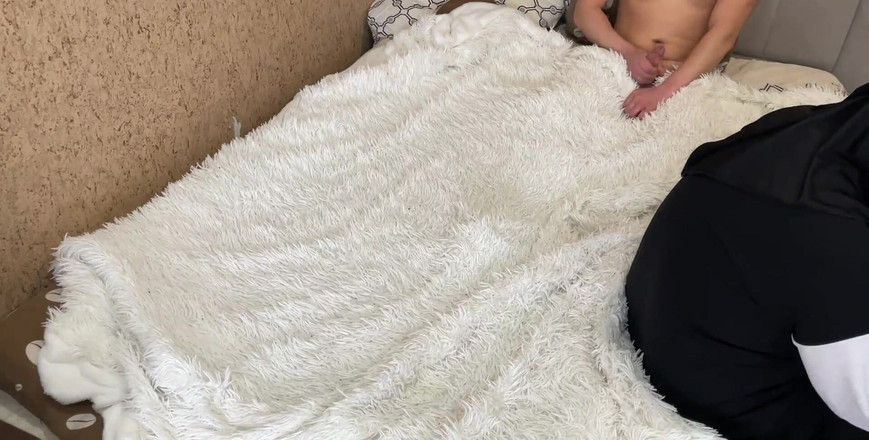 Lux Eva: Vyvrcholení na punčocháče arabské MILFky