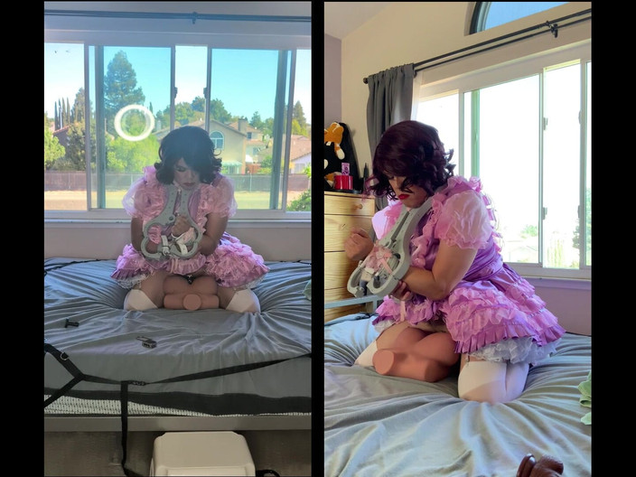 Sissy Candy: Рожева атласна сіссі покоївка катається на своїй секс-ляльці іграшкою, поки замкнена