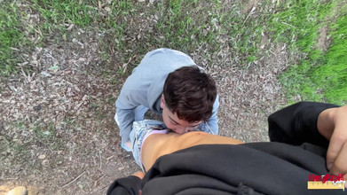 Hung Papi: Chupando polla grande sin cortar tragando