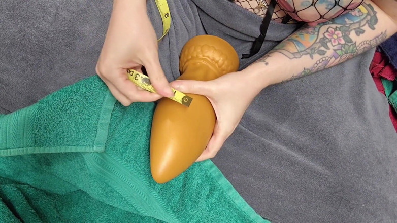 Animer gamer girl: 男孩女孩拳交，奎夫，撒尿，湿，油，大拇指在屁股