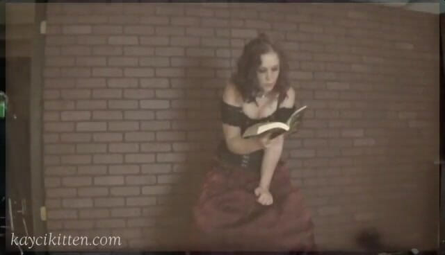 Kayci Kitten: Bella agonia, sybian storytime