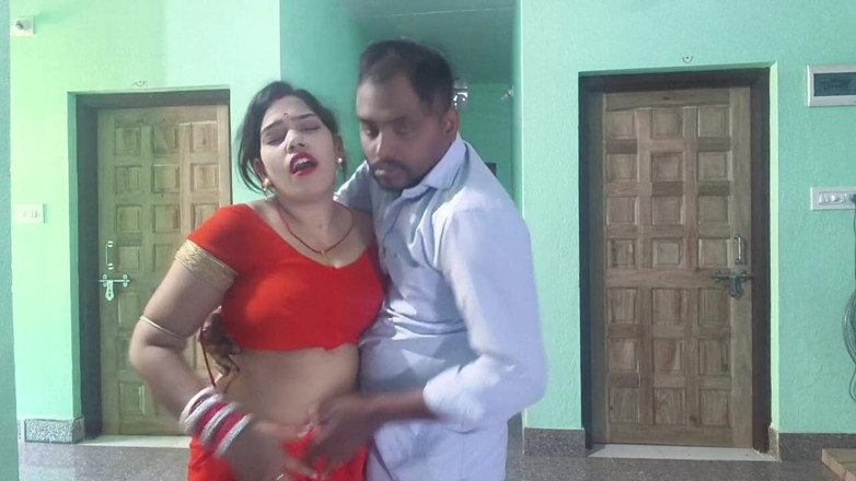 Sona bhabhi: Bini panas Odia Mencurang Suaminya Dan Berkongkek dengan teman lelakinya...