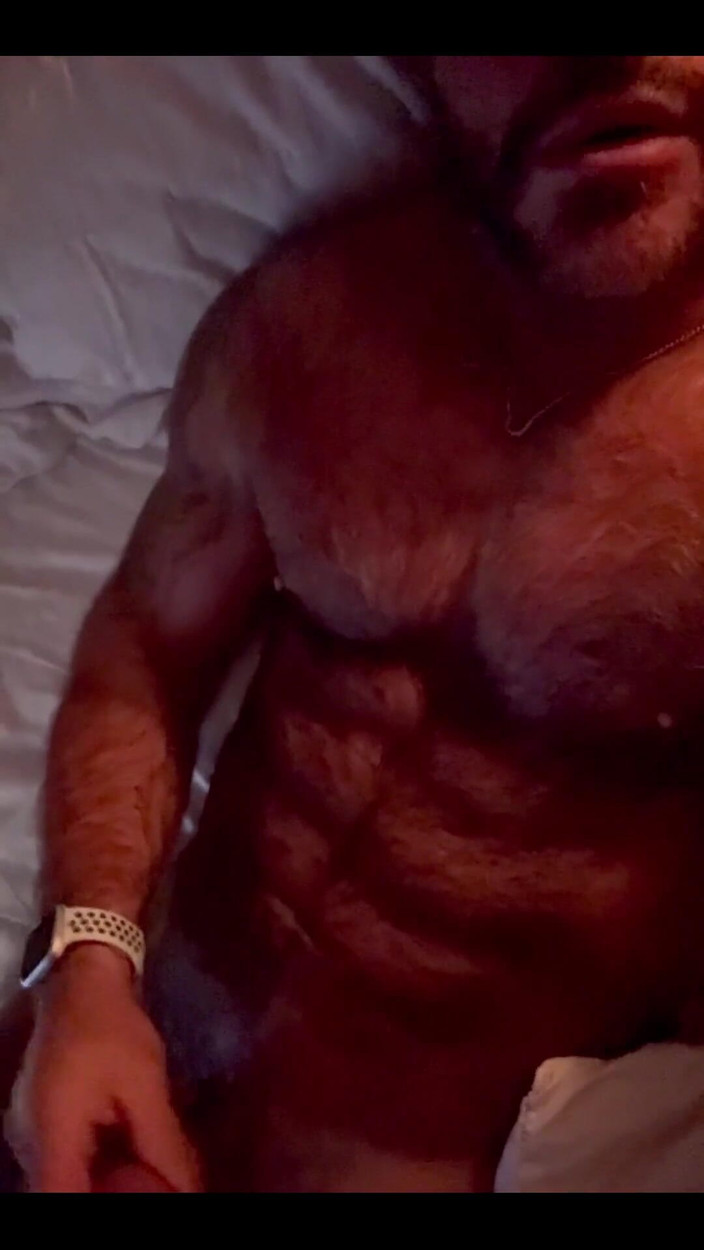 Bjorn Andrey: La mia veloce sborrata mattutina per i miei fan!