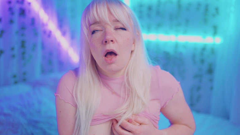 Jolie Lyon: Il patrigno si arrapa con il mio fidanzato e poi...