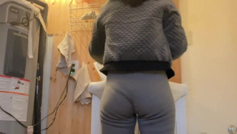 sweethanajapanese: Chcací video pussy chcaní voda na záchodě